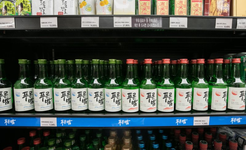 오비맥주 '제주소주' 인수... 하이트진로·롯데칠성 양강 구도 깬다