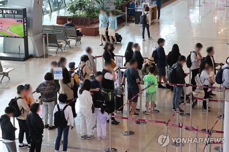 [역동경제 로드맵] '요일제 공휴일' 검토…먹거리 관세율 낮춘다