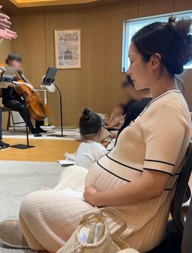 [서울=뉴시스] 둘째를 임신한 김민정이 근황을 공개했다. (사진=김민정 인스타그램 캡처) 2024.07.03. photo@newsis.com *재판매 및 DB 금지