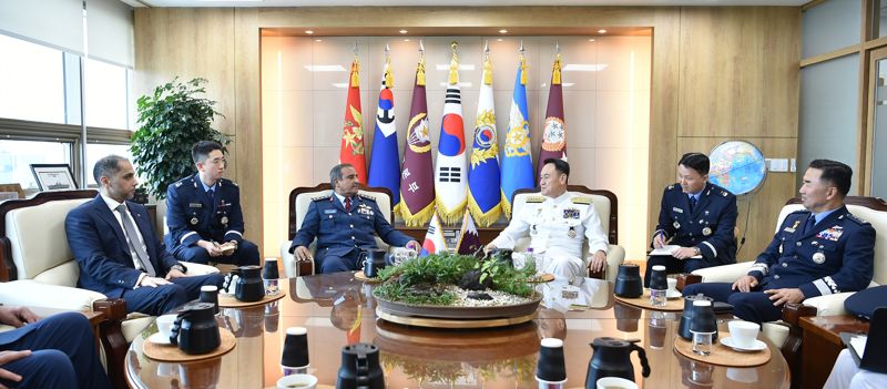 김명수 합참의장, 카타르 총참모장 접견 "군사교류협력 강화" 논의