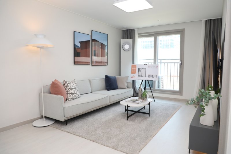 세종시 모듈러 주택 내부 (세종=연합뉴스) 세종시 산울동에 들어서는 전용면적 37㎡ 모듈러 주택의 내부. 모듈러 2개를 연결해 만들지만 이음새가 보이지 않도록 마감한다. [한국토지주택공사 제공. 재판매 및 DB 금지]