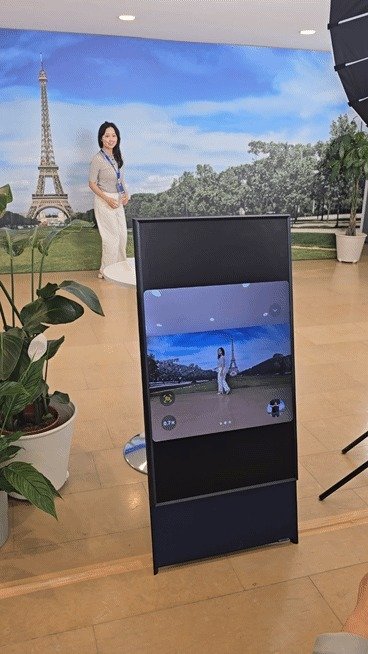 갤럭시 Z 플립6에는 인공지능으로 피사체와 배경의 최선의 구도를 제공하는 '오토줌' 기능이 추가됐다. 2024.07.10 ⓒ 뉴스1 김승준 기자