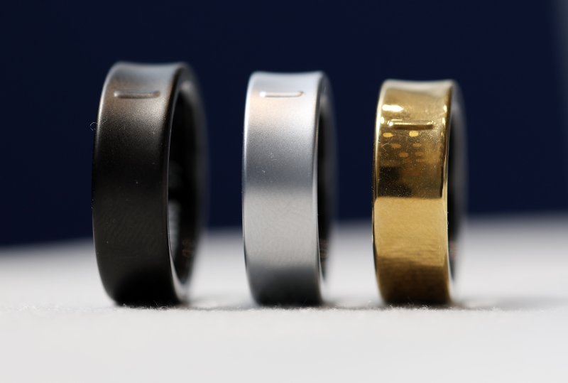 [서울=뉴시스] 김명년 기자 = 11일 오전 서울 마포구 삼성스토어 홍대 '갤럭시 스튜디오'에 갤럭시 링이 전시돼 있다.삼성전자는 12일부터 갤럭시 신제품군 사전판매를 시작한다. 2024.07.11. kmn@newsis.com