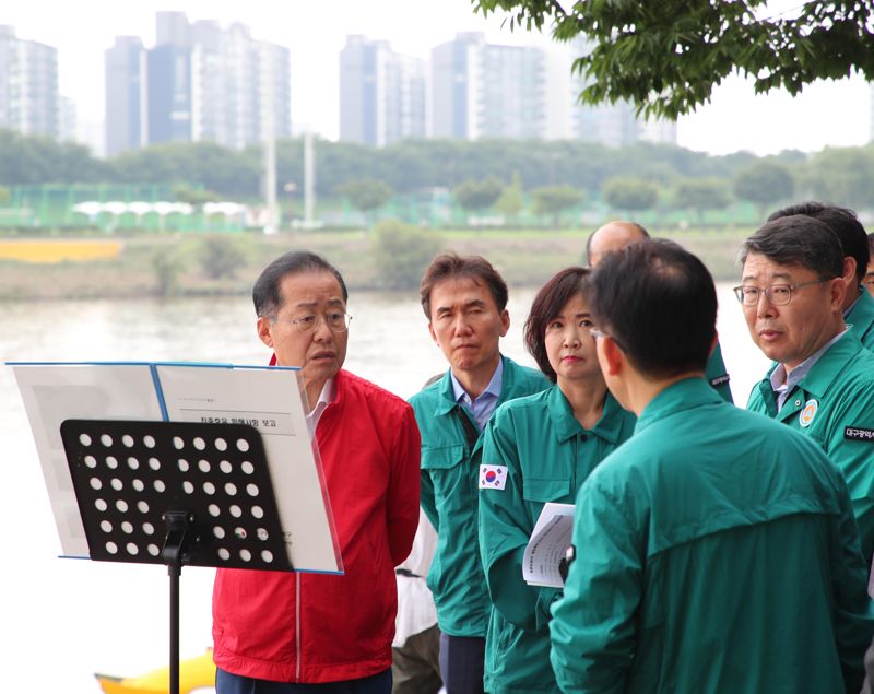 홍준표 시장, 동촌유원지 침수 피해 현장 찾아