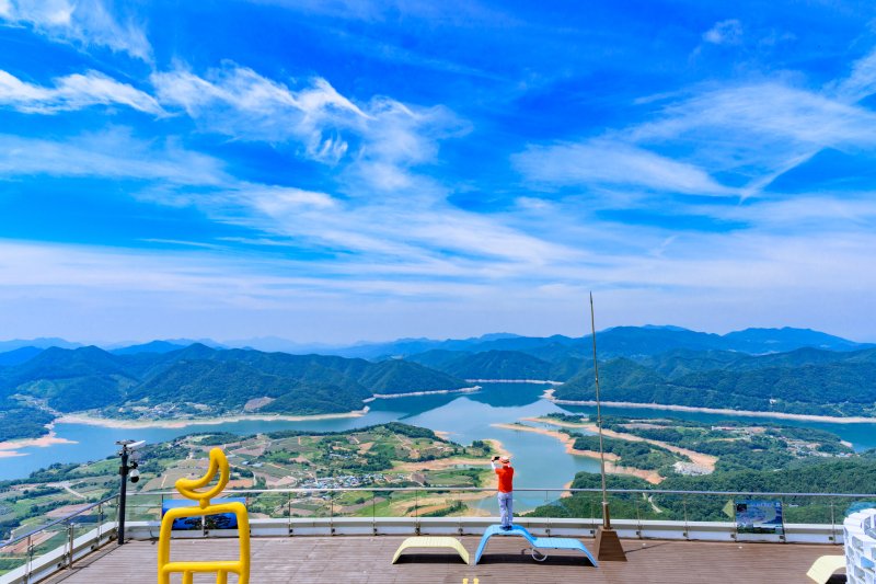 내륙의 바다 '청풍호'가 발 아래.. 온달 숨결 깃든 동굴·산성 한바퀴 [Weekend 레저]