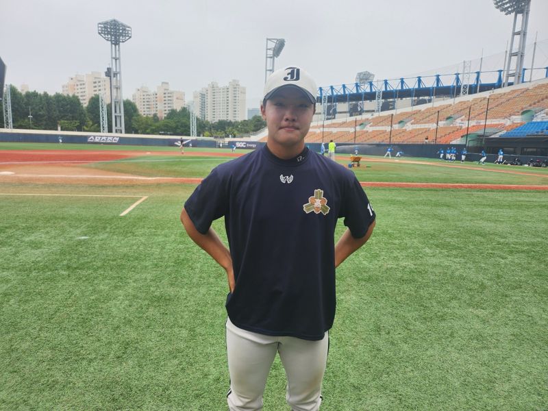 정우주 보기 위해 몰려든 MLB 관계자들 … “남은 페이롤 소진해야. 예상보다 높은 금액 나올 수도” 촉각