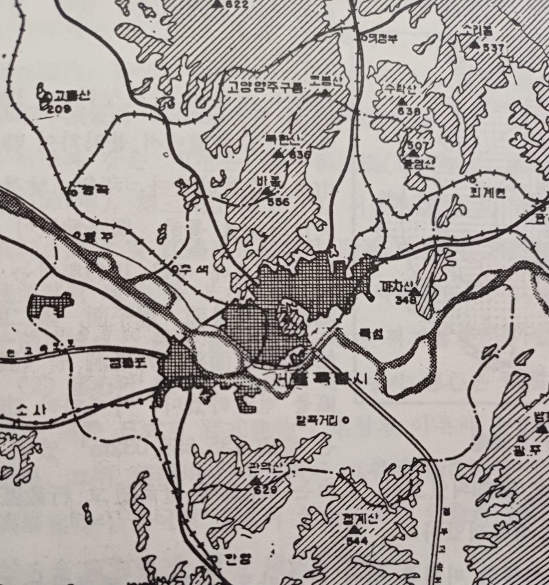 거제선 왜군 몰아낸 군사요충지, 서울선 한강 기적 이룬 요람 [이민부 교수의 지리로그]