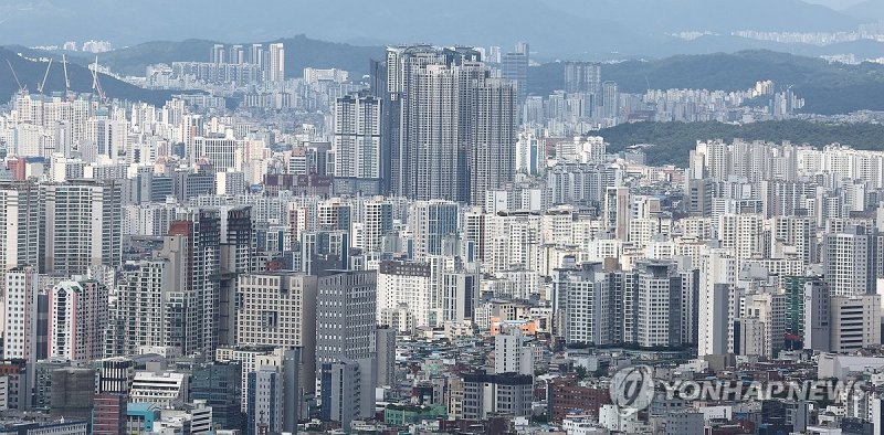 서울 남산에서 바라본 서울 아파트 모습. 사진=연합뉴스