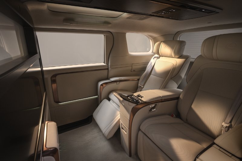 [서울=뉴시스] 렉서스 디 올 뉴 LM 500h. (사진=렉서스코리아) 2024.07.23 photo@newsis.com *재판매 및 DB 금지 *재판매 및 DB 금지