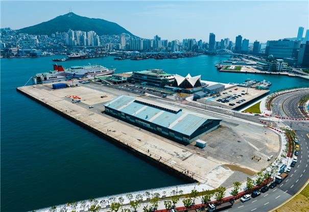 '글로벌 창업 허브 부산'이 조성될 부산항 북항 제1부두 모습 부산시 제공