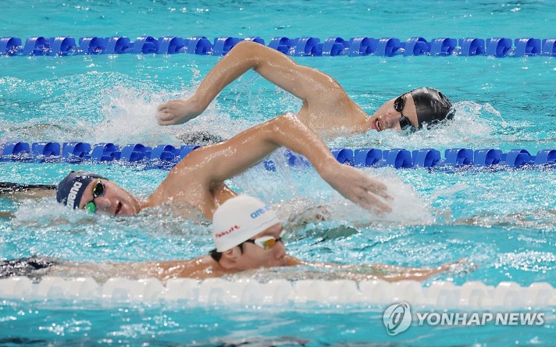 “에어컨 없는 선수촌, 찜통 버스 최악" 한국 수영 선수단, 인근 호텔로 탈출! [파리올림픽]