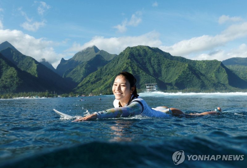 Paris 2024 Olympics - Surfing - Training - Teahupo'o, Tahiti, French Polynesia - July 26, 2024. Shino Matsuda of Japan during training. Ben Thouard/Pool via REUTERS