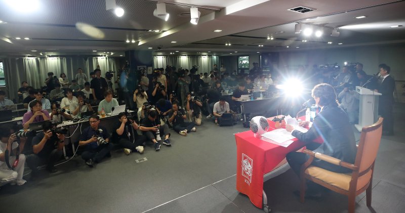 홍명보 대한민국 축구 국가대표팀 감독이 29일 오전 서울 종로구 신문로 축구회관에서 열린 취임 기자회견에서 발언을 하고 있다. 2024.7.29/뉴스1 ⓒ News1 임세영 기자