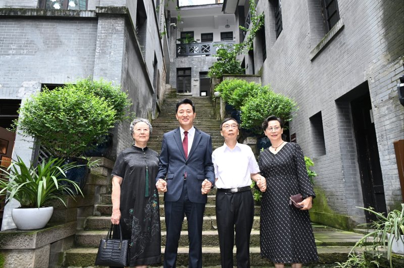 대한민국임시정부 찾은 오세훈 "독립유공자 후손 韓 초청"