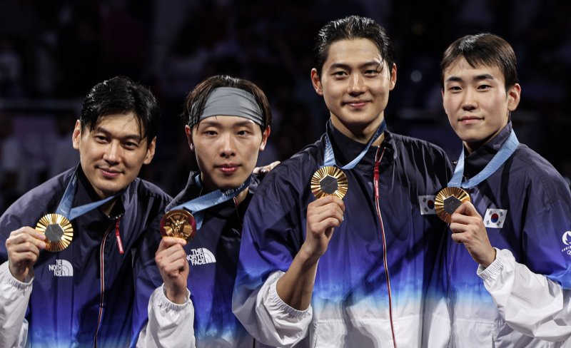 "한국 펜싱은 축구의 브라질과 같다?" 외신들도 극찬 [파리올림픽]