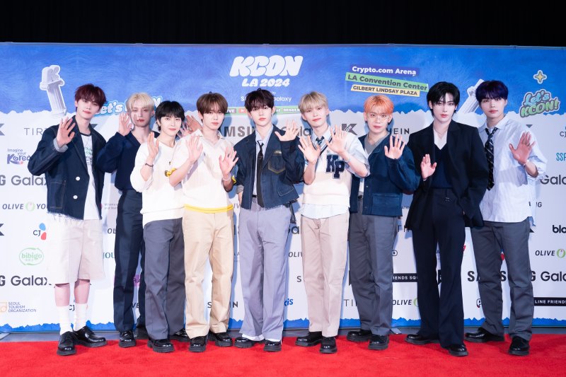 [서울=뉴시스] '케이콘 LA 2024' 제로베이스원. (사진 = CJ ENM 제공) 2024.07.29. photo@newsis.com *재판매 및 DB 금지