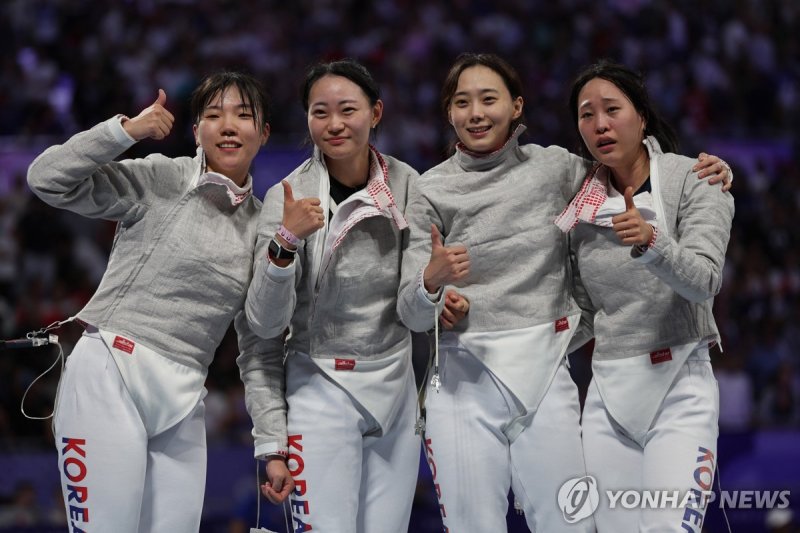 한국 여자 사브르 단체, 아쉬운 은메달… 할란의 벽 넘지 못하고 석패