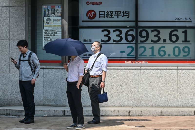 일본-대만 증시, 美 침체 위기에 사상 최대 폭락 '검은 월요일'