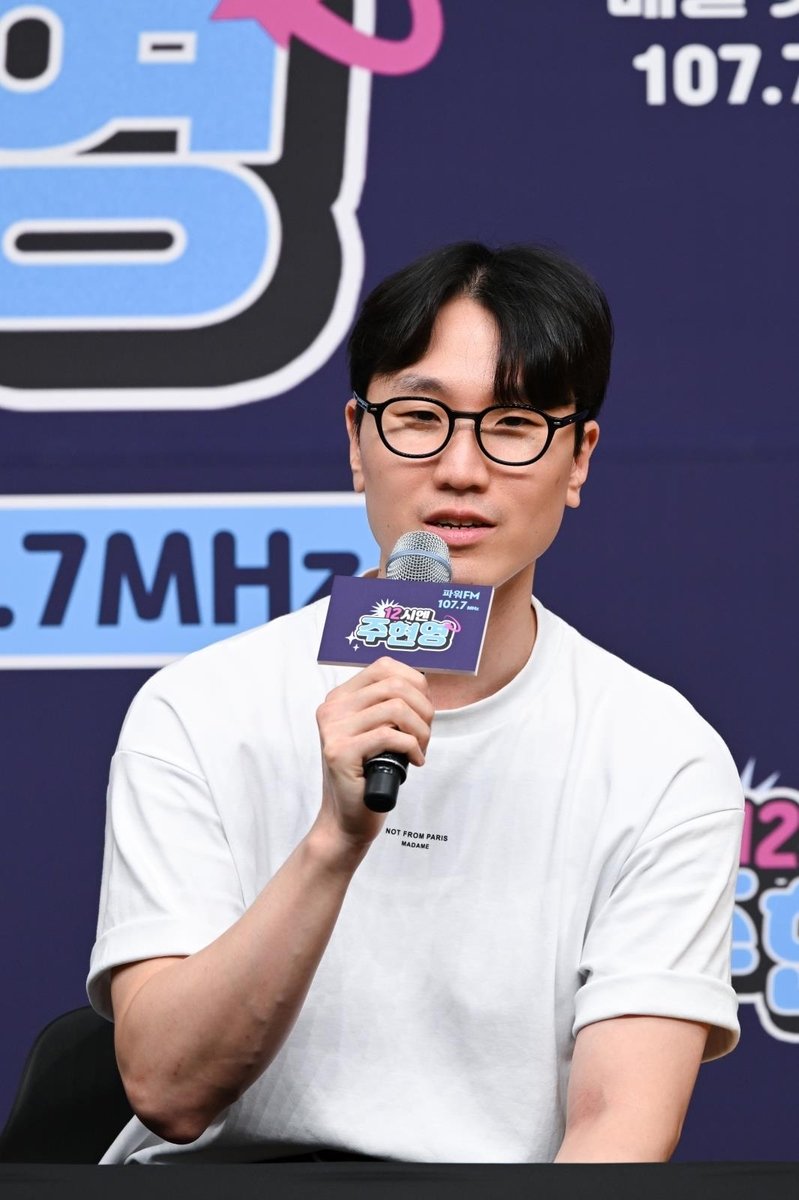 '12시엔 주현영' 이세훈 PD 이세훈 PD가 5일 서울 양천구 SBS 본관에서 열린 SBS 파워 FM '12시엔 주현영' 기자간담회에서 질문에 답변하고 있다. [SBS 제공. 재판매 및 DB 금지]
