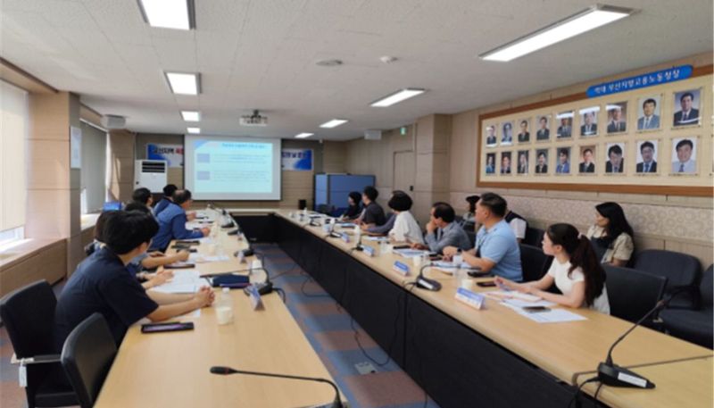 7일 오전 부산지방고용노동청 등에서 화상으로 열린 ‘안전·보건 관계기관 폭염 긴급대응 상황점검회의’ 현장. 부산지방고용노동청 제공