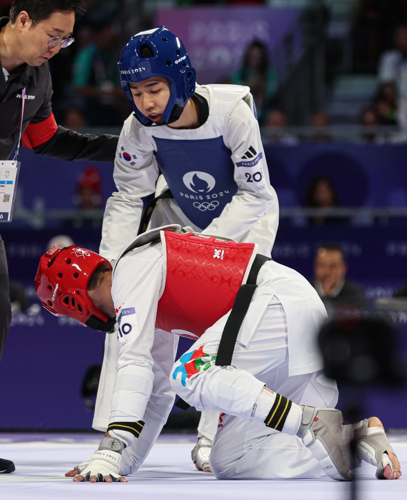 태권도 진짜 재미 보여준 박태준의 저돌성 … 상대 턱에 무시무시한 회전차기 작렬