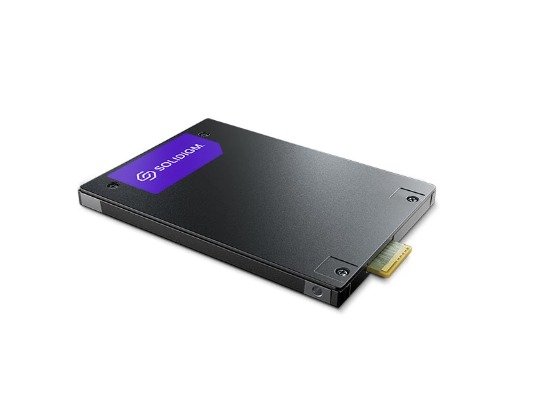 솔리다임의 TLC 기반 eSSD 신제품 D7-PS1010. 솔리다임 제공