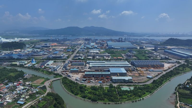 광양경제청, 드론 촬영으로 산업단지 개발 현황 기록한다