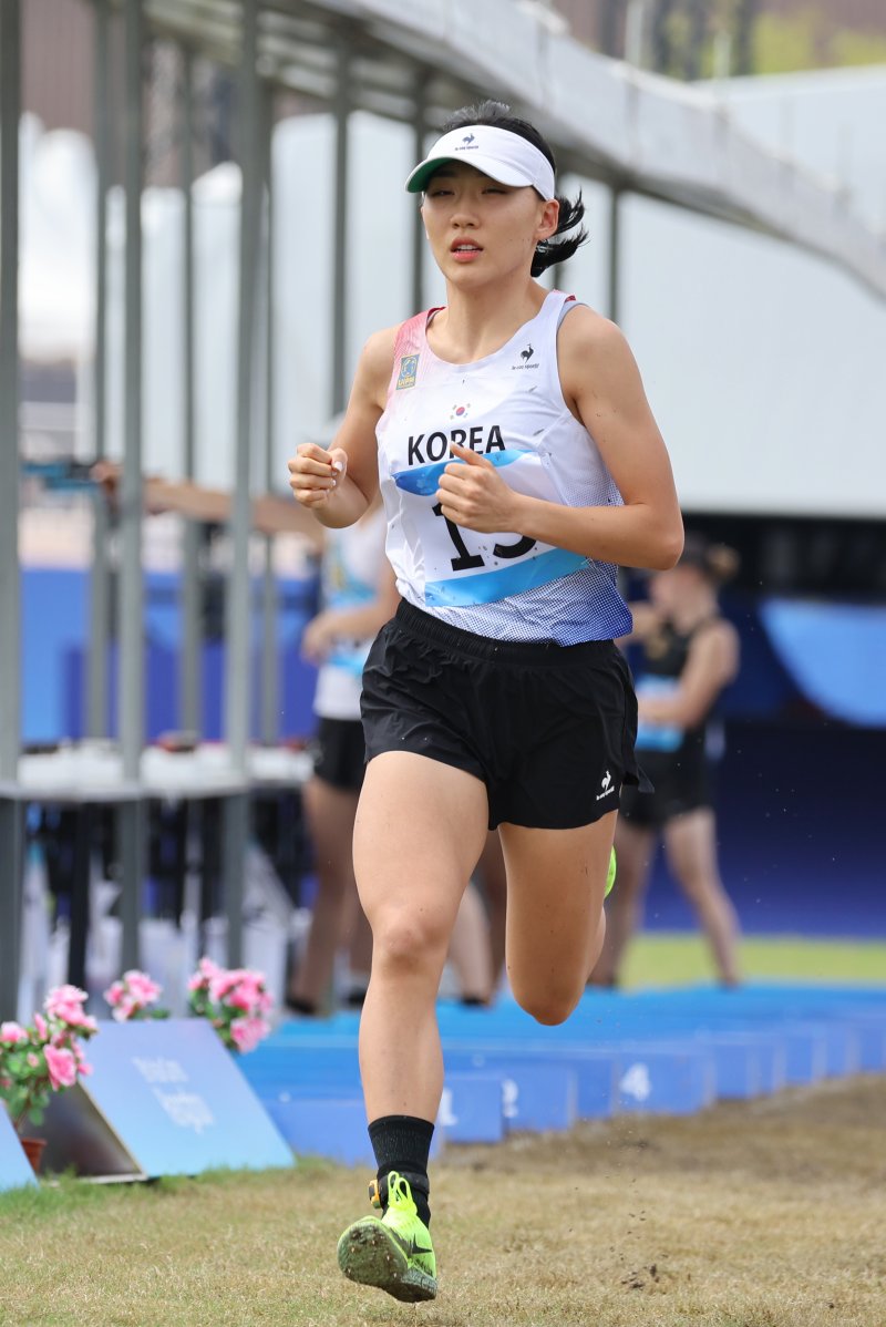세계랭킹 1위 女근대5종 성승민, 펜싱 랭킹 라운드 8위… 김선우는 11위