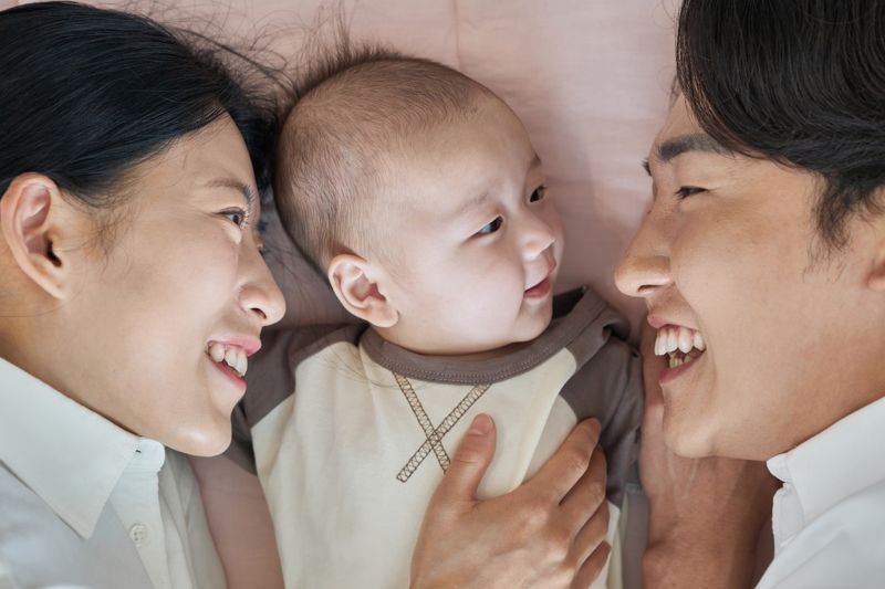 "애 낳으면, 맞벌이 못하는데 생각만해도 아찔하죠" [인구절벽, 희망은 없나 ①]