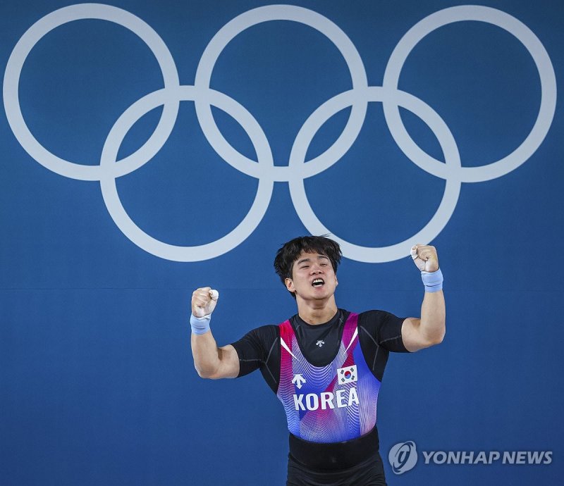 환호하는 유동주 환호하는 유동주 (파리=연합뉴스) 신준희 기자 = 9일(현지시간) 프랑스 파리 사우스파리아레나에서 열린 2024 파리올림픽 역도 남자 89㎏급에 출전한 유동주가 인상 3차시기를 성공한 뒤 환호하고 있다. 2024.8.9 hama@yna.co.kr (끝)