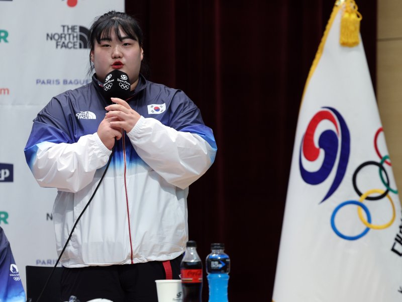 역도 국가대표 박혜정 선수가 26일 오전 충북 진천군 광혜원면 선수촌로 진천국가대표선수촌 챔피언하우스 대강당에서 열린 2024 파리하계올림픽 D-30 미디어데이에서 취재진의 질문에 답하고 있다. 2024.6.26/뉴스1 ⓒ News1 박정호 기자 /사진=뉴스1