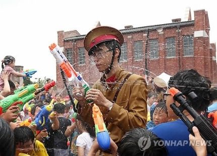 "日 순사한테 물총 쏘러 가자" 14·15일 '서대문독립축제' 화제