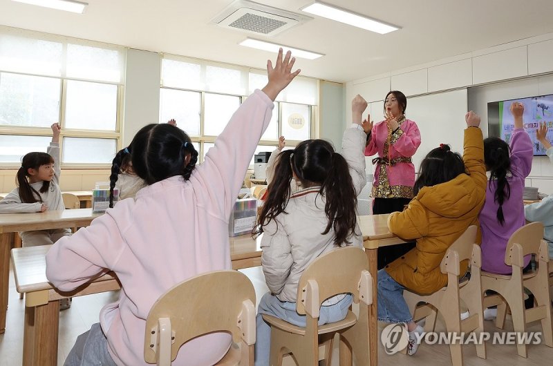 "아기야 환영해" 아이 있는 집에 최고 8% 금리 주는 적금 상품은 [주간돈나무]