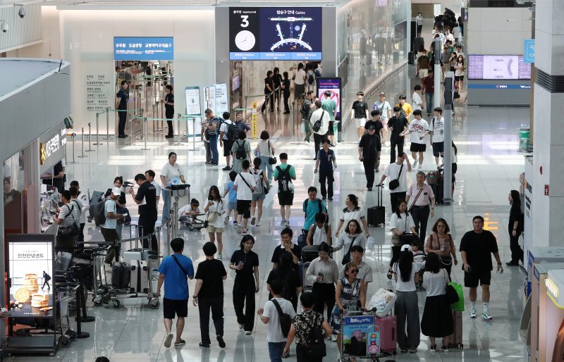 여름 휴가철인 5일 인천국제공항 출국장. 2024.8.5/뉴스1 ⓒ News1 박세연 기자 /사진=뉴스1