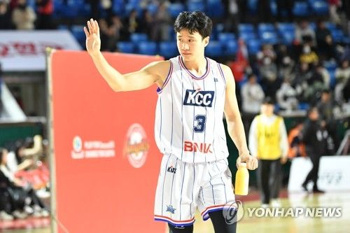 ‘협박·스토킹 혐의’로 검찰 송치된 허웅 前 연인