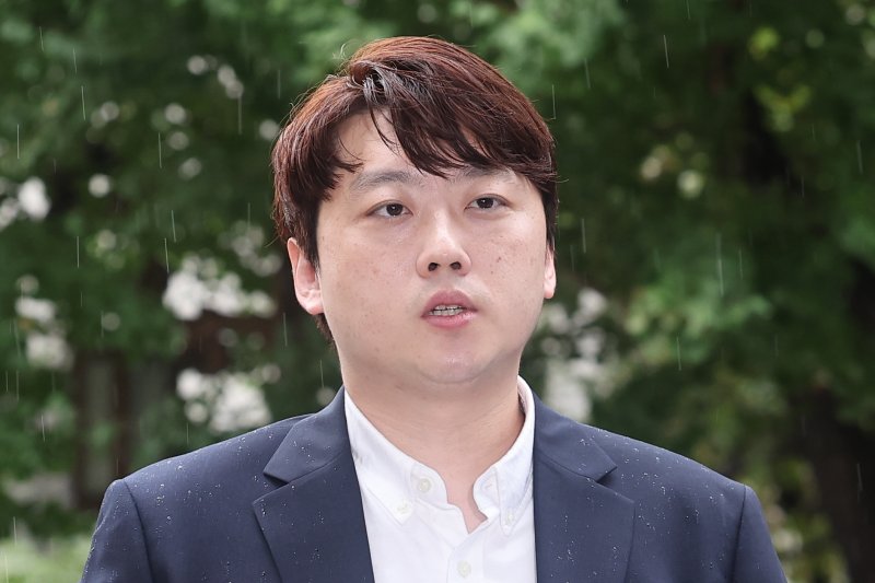 박단 "환자 사망했는데 잠만 잔 의사, 누굽니까"...선배 의사 공개 저격