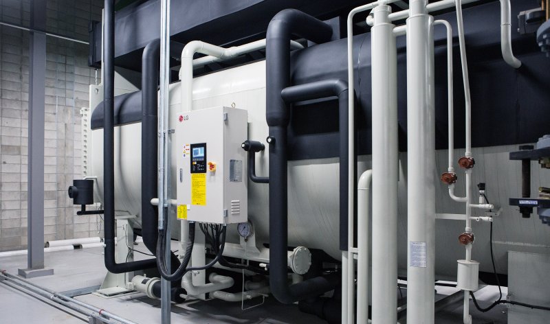 LG전자가 스타필드 고양에 공급한 총 1만4720냉동톤 용량의 흡수식 칠러. (LG전자 제공) 2017.9.12/뉴스1