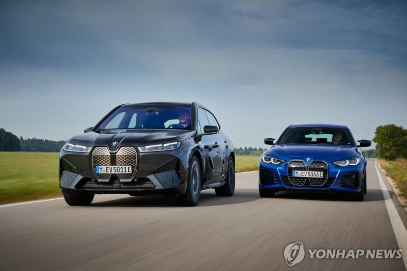 BMW 전기차 iX와 i4 [BMW코리아 제공. 재판매 및 DB 금지]