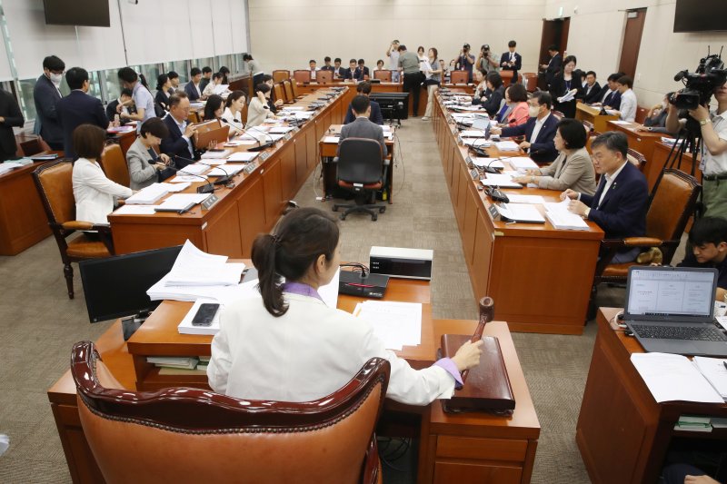 與野 간호법 막판 타결 의견 접근..28일 본회의 통과되나