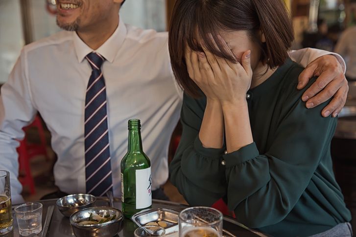 술 안 마시면 나랑 키스 딸 나이 女직원에 황당 요구