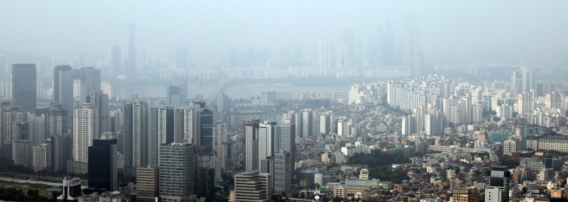 서울 남산에서 바라본 아파트 모습. 연합뉴스