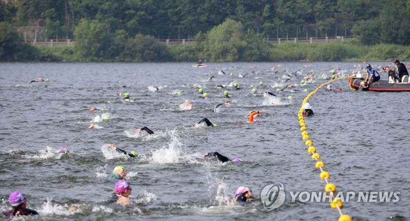 여주 철인3종 경기 수영 종목 도중 숨진 30대男 참가자