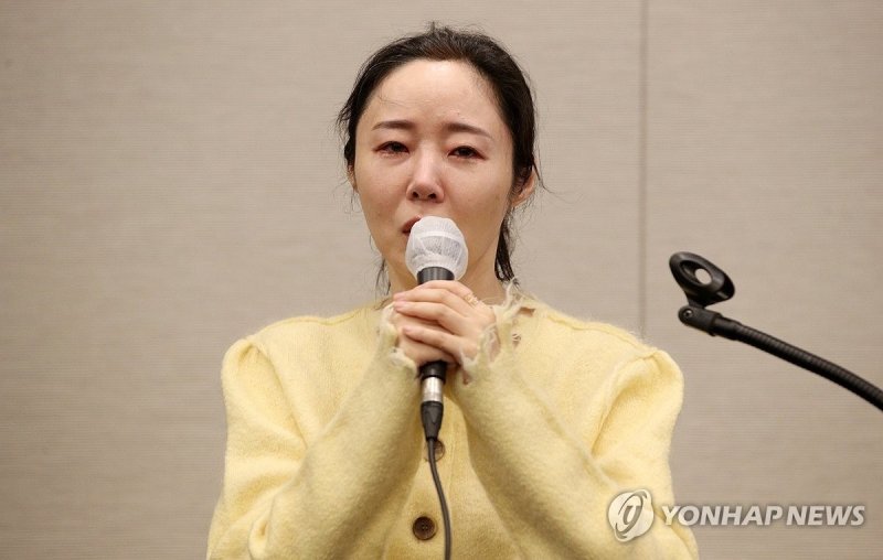 하이브-민희진 갈등, 쟁점은 '주주간계약'..민희진 측 "위법" 주장