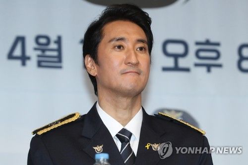 "신현준 갑질 인터넷에 올리겠다"…전 매니저 결국 '징역형'