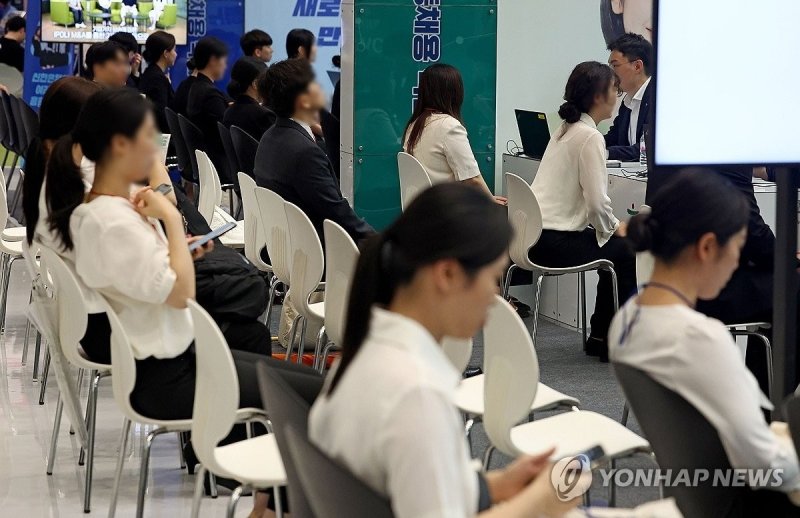 "임직원 가족 우대 금지" …채용기준 없는 公기관 일원화된 기준 마련