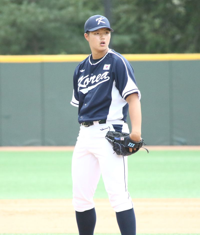 U-18 박계원호, 나균안 선발 롯데 퓨처스 꺾고 연습 경기 전승 … 정우주‧이율예‧김태형 맹활약