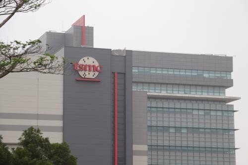 TSMC, 미국에 3번째 최첨단 반도체 공장 건설