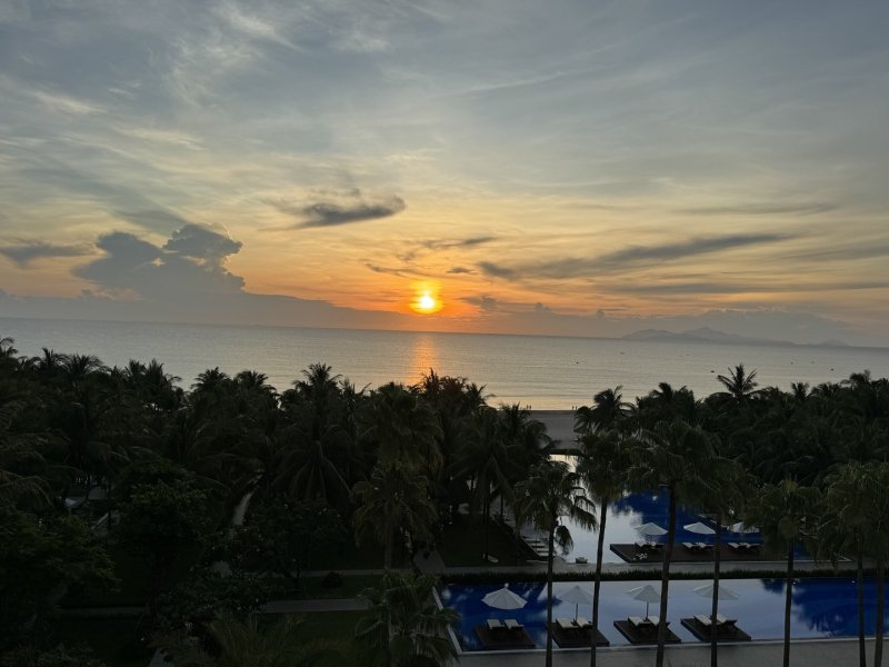 다낭 메리어트 리조트 객실에서 바라본 일출 풍경. ⓒ 뉴스1 김형준 기자