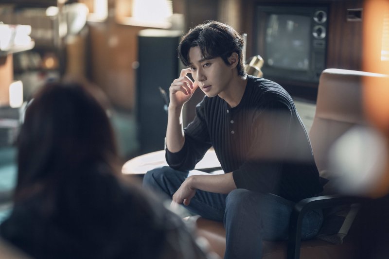 박서준·한소희 '서울'서 만난 '경성크리처2'…이무생·배현성 합류