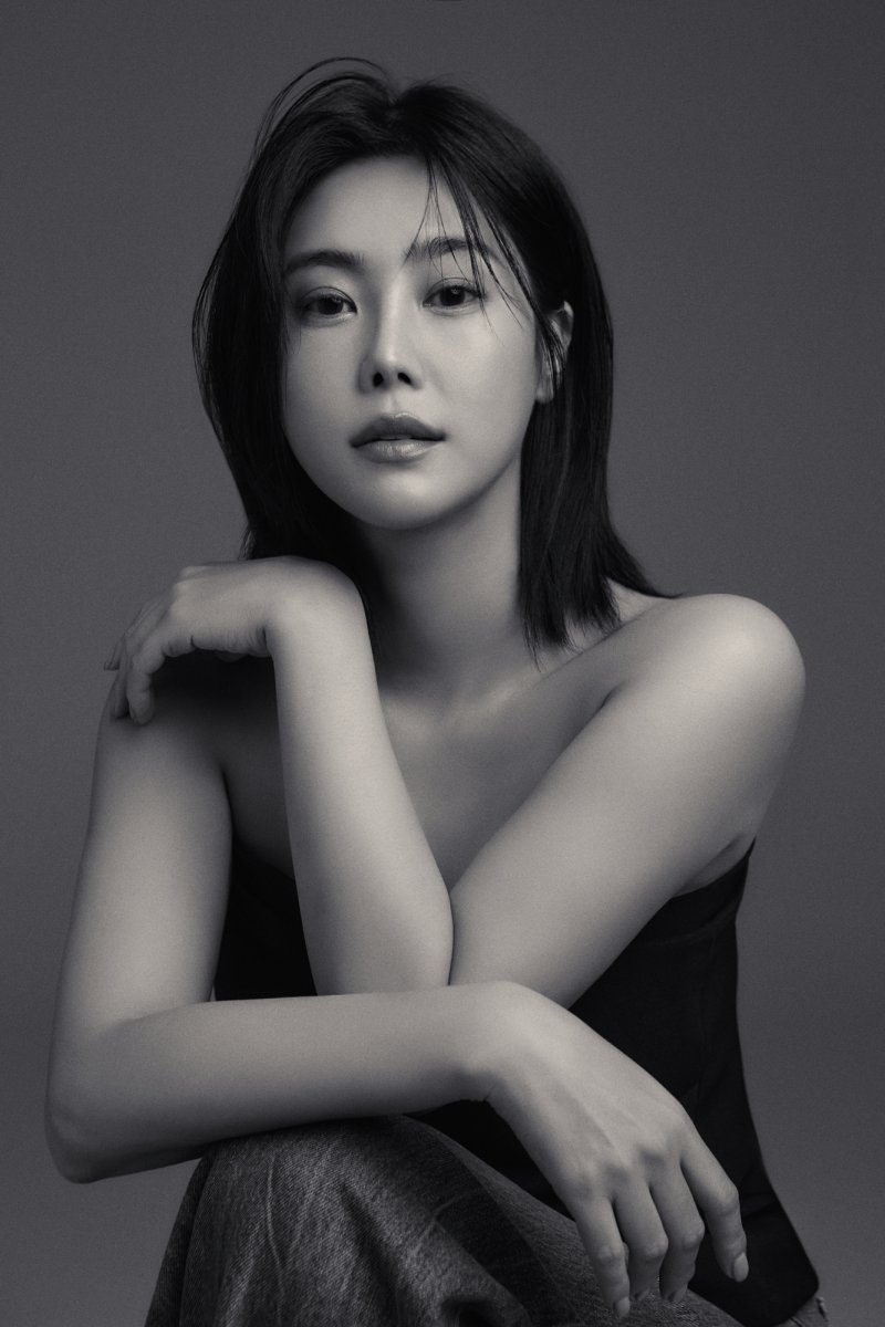 '-18kg' 솔비, 리즈 미모 찍고 새 프로필 사진 공개 '고혹'